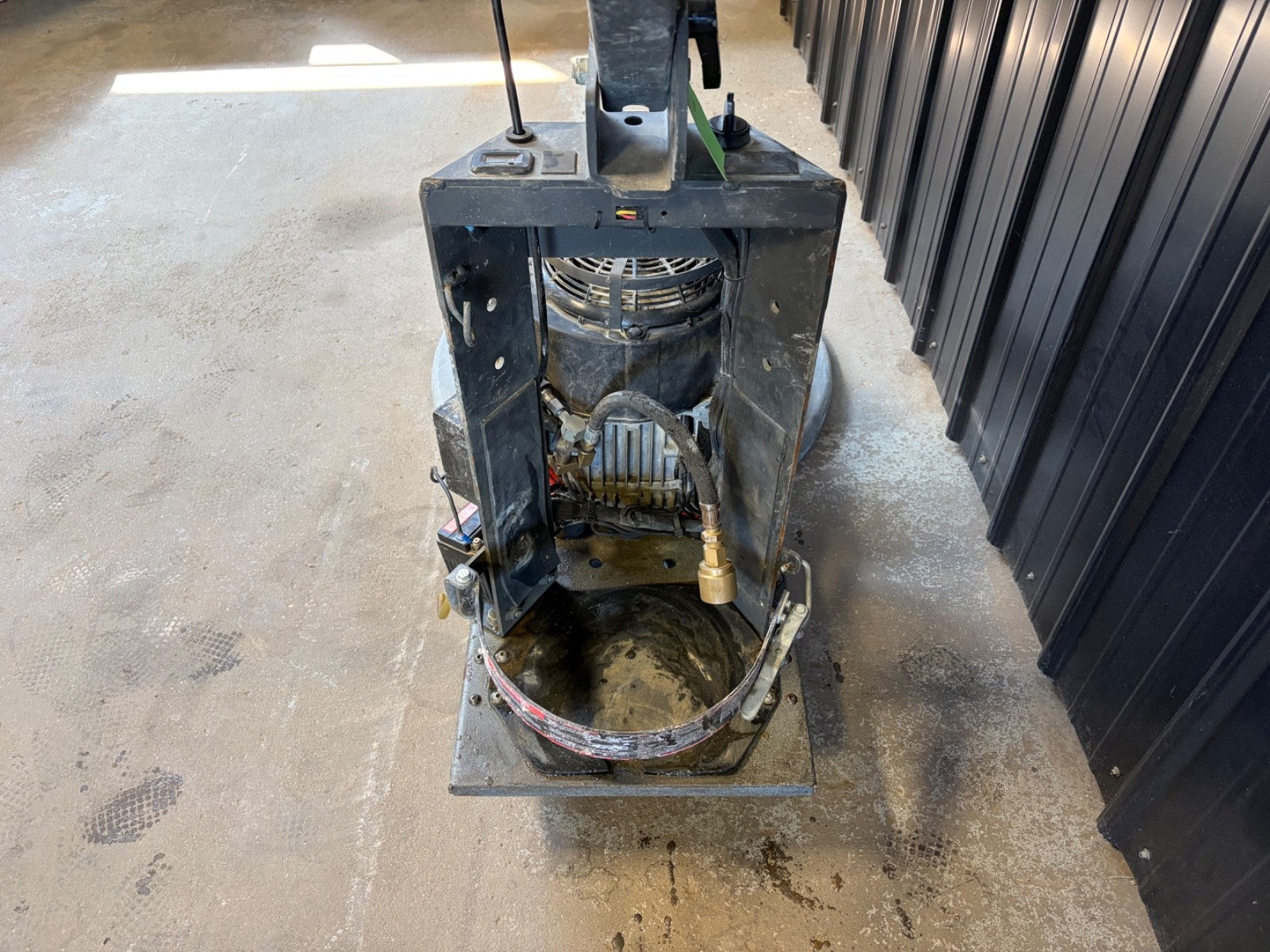 Diamatic/ONYX 27" Propane Floor Burnisher Buffer Polisher | LP Propane2