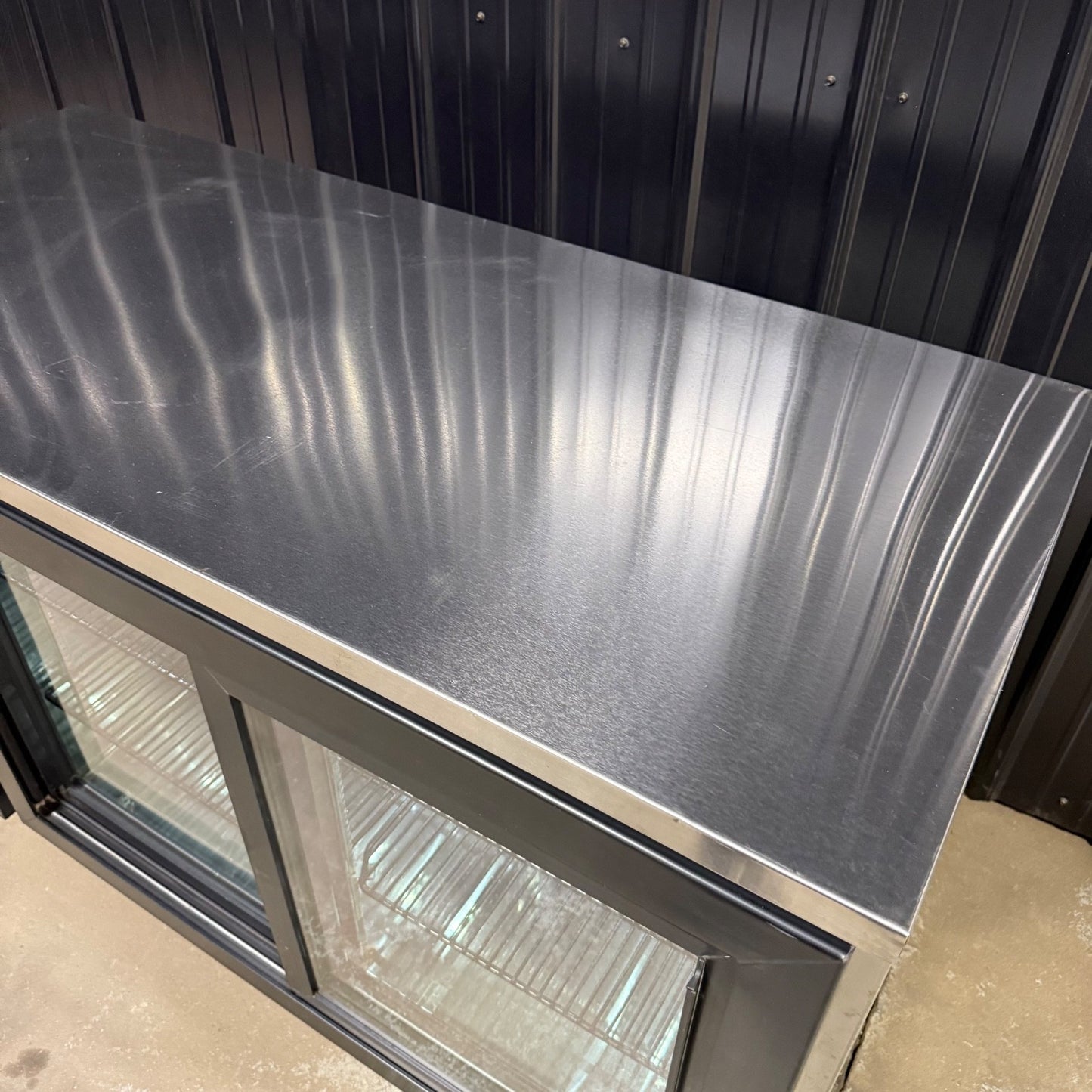 Perlick SDPS60 60" Black Pass-Thru Sliding Door Back Bar Refrigerator3