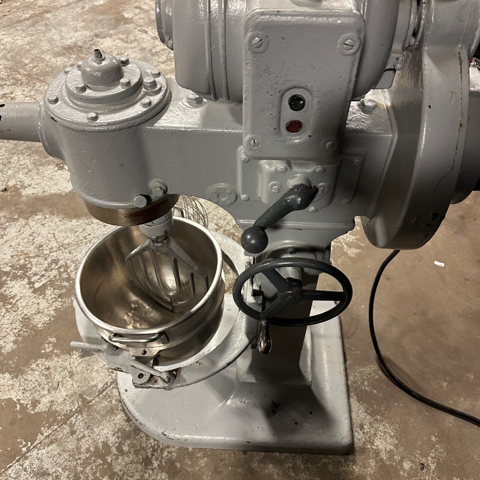 Vintage Hobart Mixer 60 Qt S-601 | WORKING | S601 w/ Bowl + Adapter Whisk Paddle