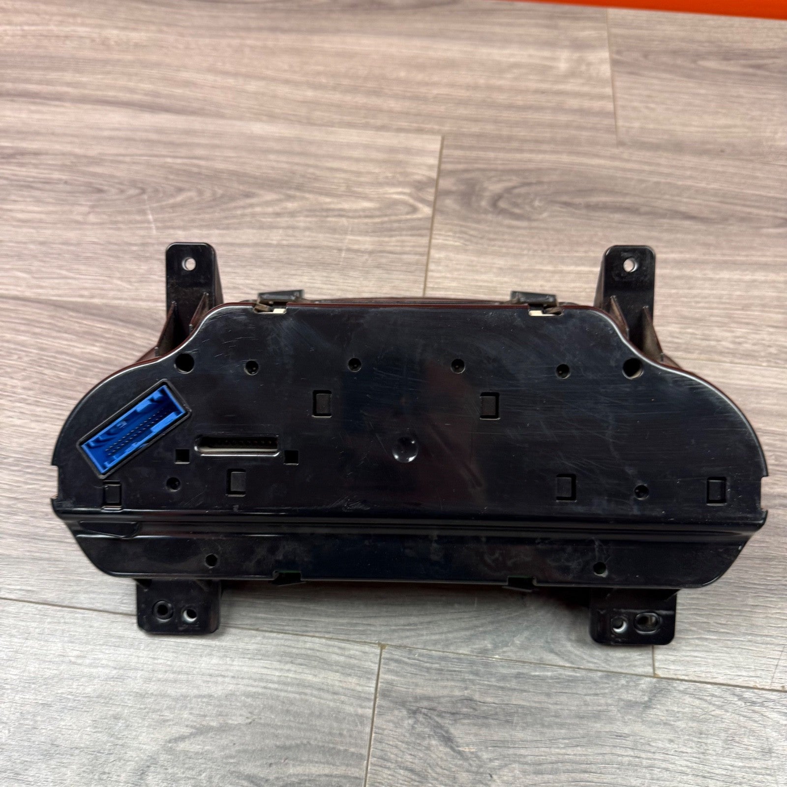 2016 Chevrolet  Silverado 2500HD 3500HD Speedometer Gauge Cluster7