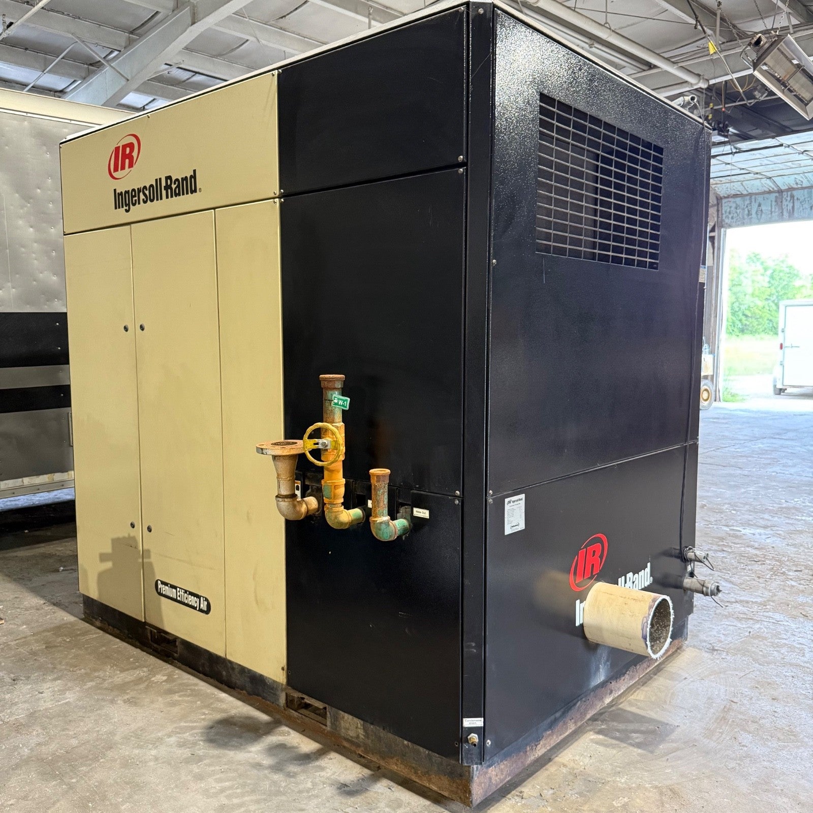 Ingersoll Rand IRN125H-2S Rotary Screw Air Compressor Oil-Flooded 125HP