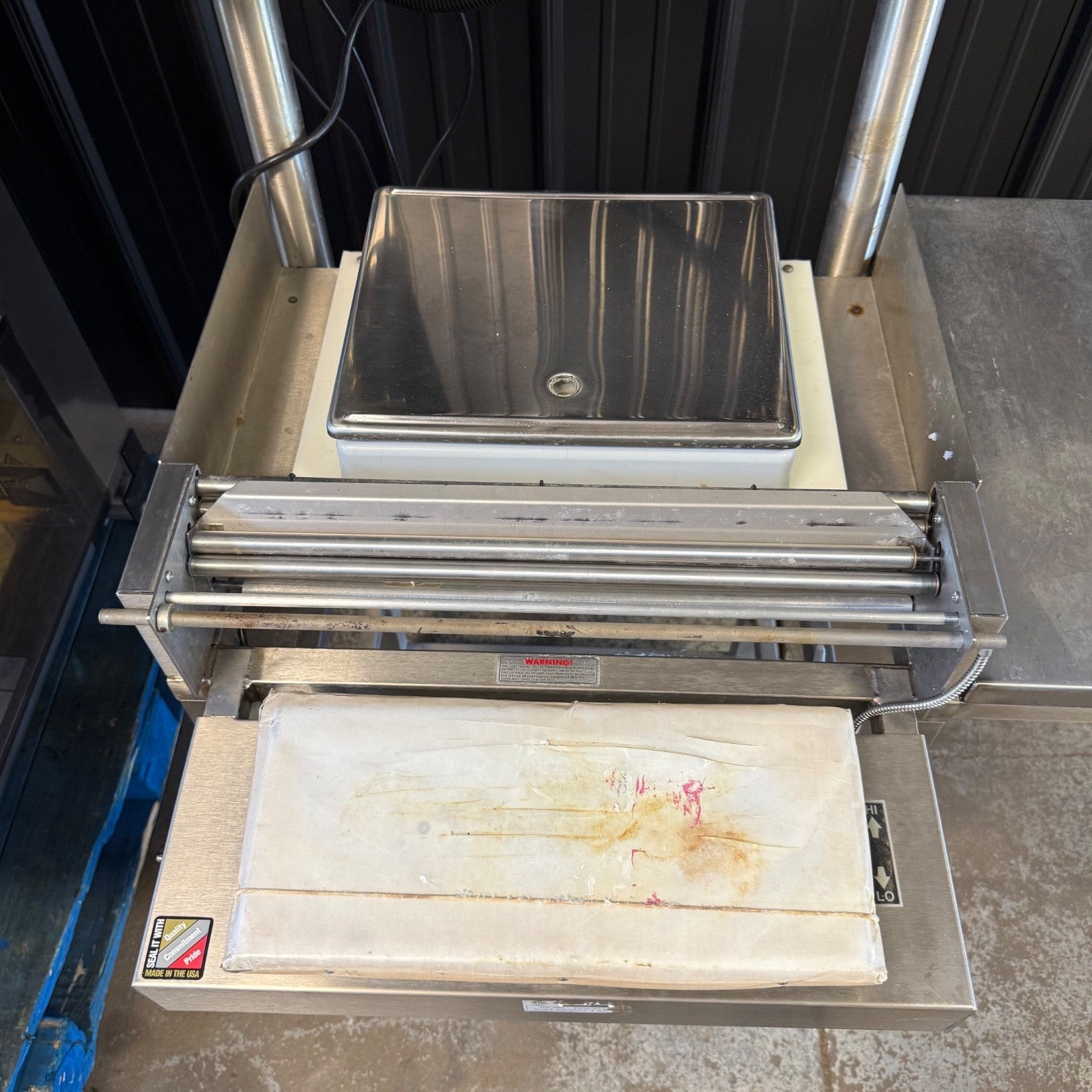 DIGI AW-4600 Meat Wrapper Shrink Weigh Label Wrap Station DPS-4600 Scale Labeler