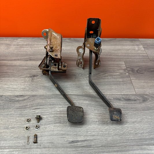 91-94 Nissan Sentra SE-R Clutch & Brake Pedal Set - Manual Transmission - NX20000