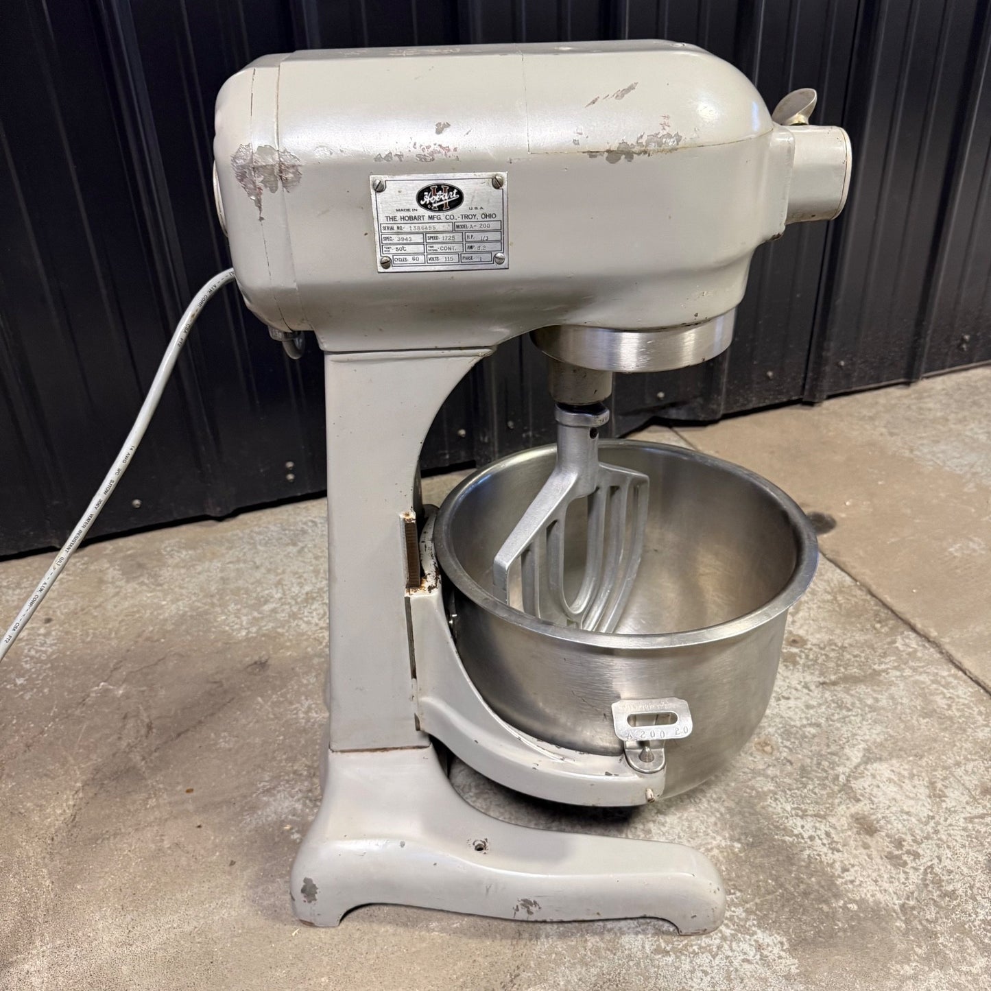 Hobart A200 20 QT Mixer w/ Bowl Whisk Paddle | Bakery Dough Pizza | 3 Speed6
