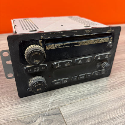 05-07 Chevrolet Truck Stereo Radio AM/FM Receiver CD Player OEM 152953712