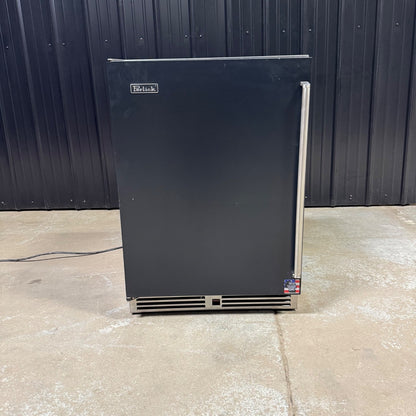 Perlick 24" Commercial Undercounter Glass Chiller / Freezer HC24FS Black