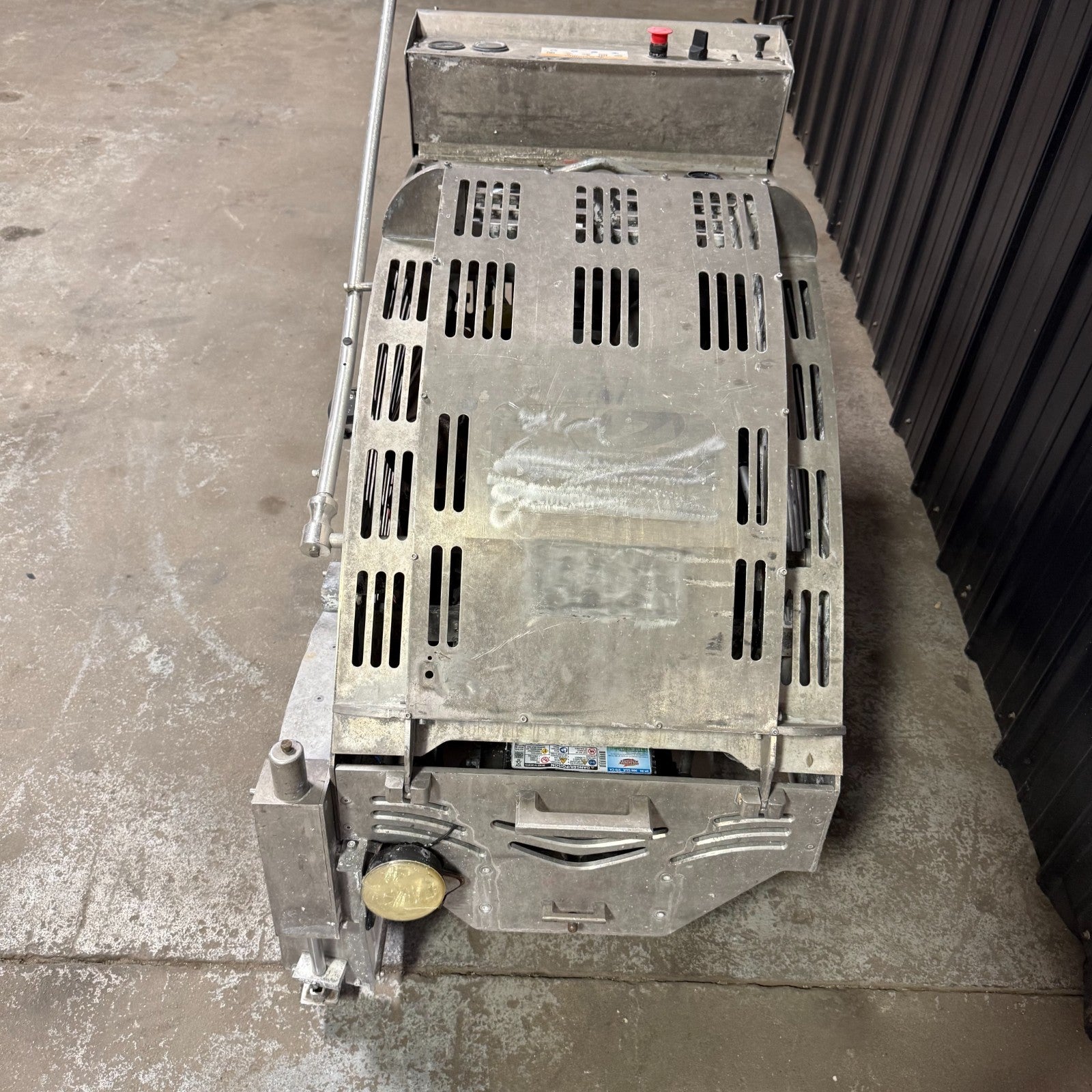 2011 Husqvarna Soff-Cut X5000 27HP Self-Propelled Early Entry Concrete Saw16