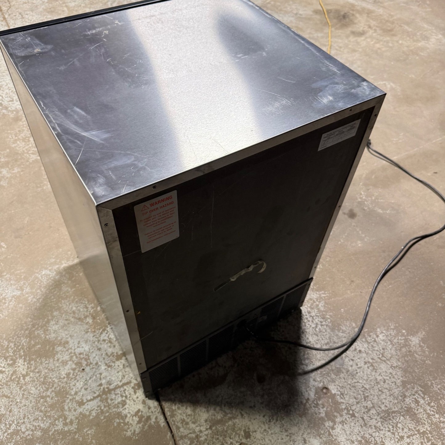 Perlick 24" Commercial Undercounter Glass Chiller / Freezer HC24FS Black