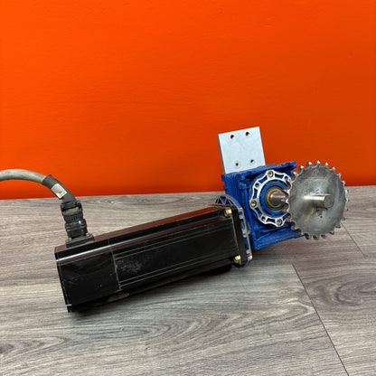 60:1 Right Angle Reducer MotoVario 040 Gearbox NMRV040 & MPM893-1951 Servo Motor