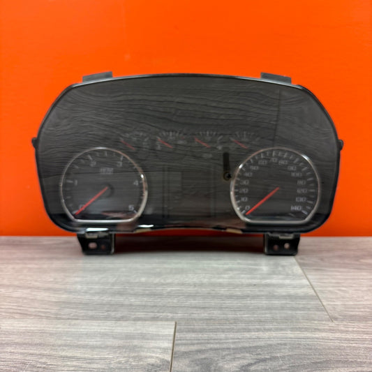 2016 Chevrolet  Silverado 2500HD 3500HD Speedometer Gauge Cluster0