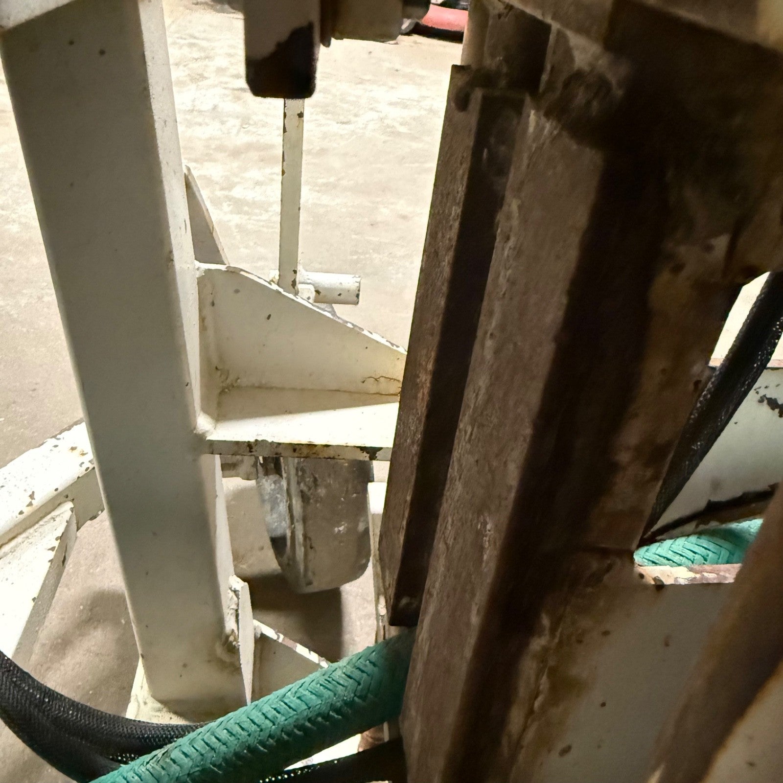 Minnich A-1C Single On-Slab Air Drill Unit with Steering | Concrete Drill Dowel15