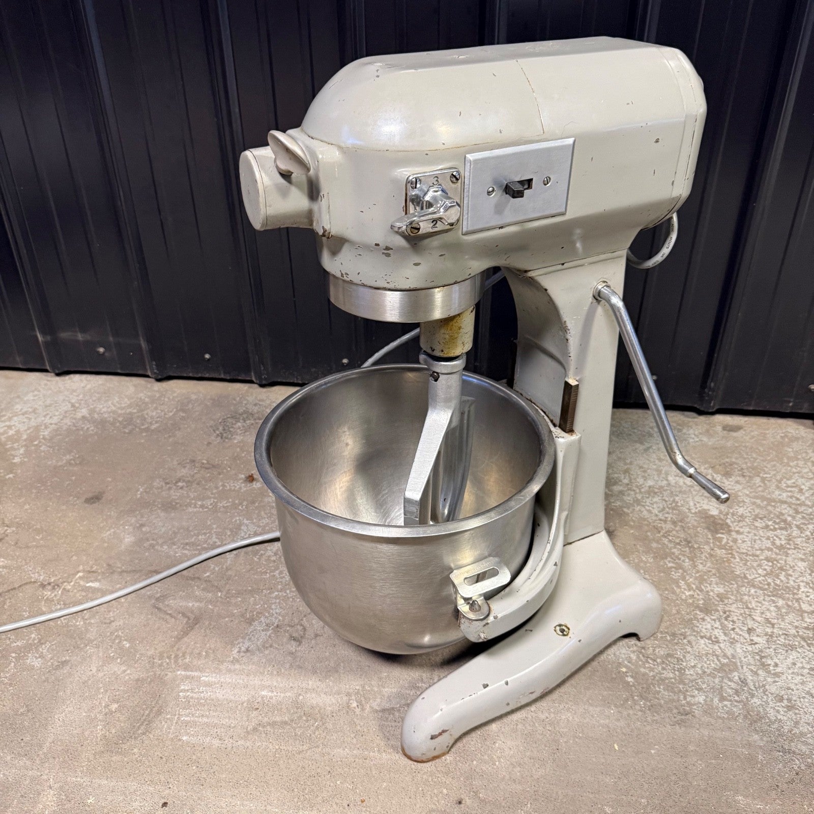 Hobart A200 20 QT Mixer w/ Bowl Whisk Paddle | Bakery Dough Pizza | 3 Speed3