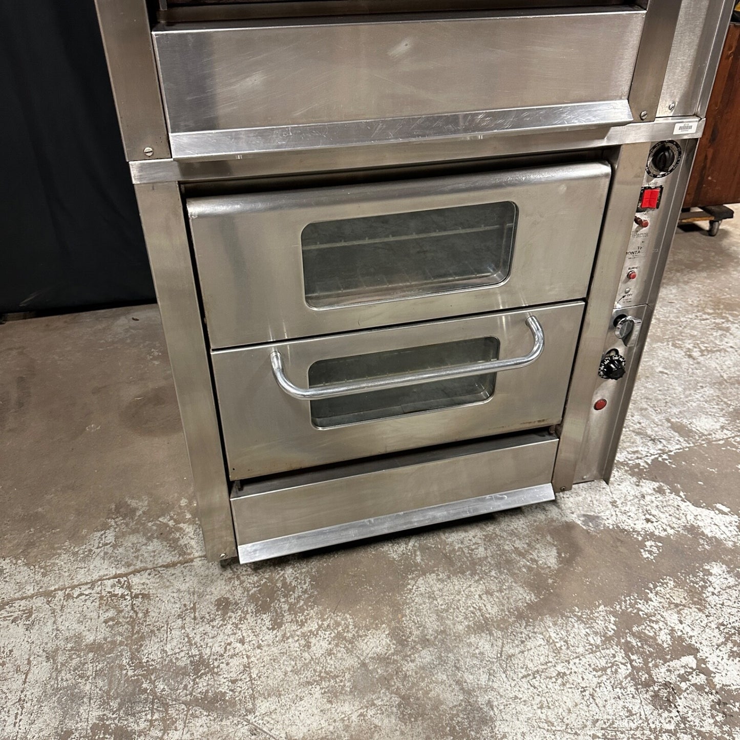 Montaque Vectaire Natrual Gas Double Stack Full Size Convection Oven