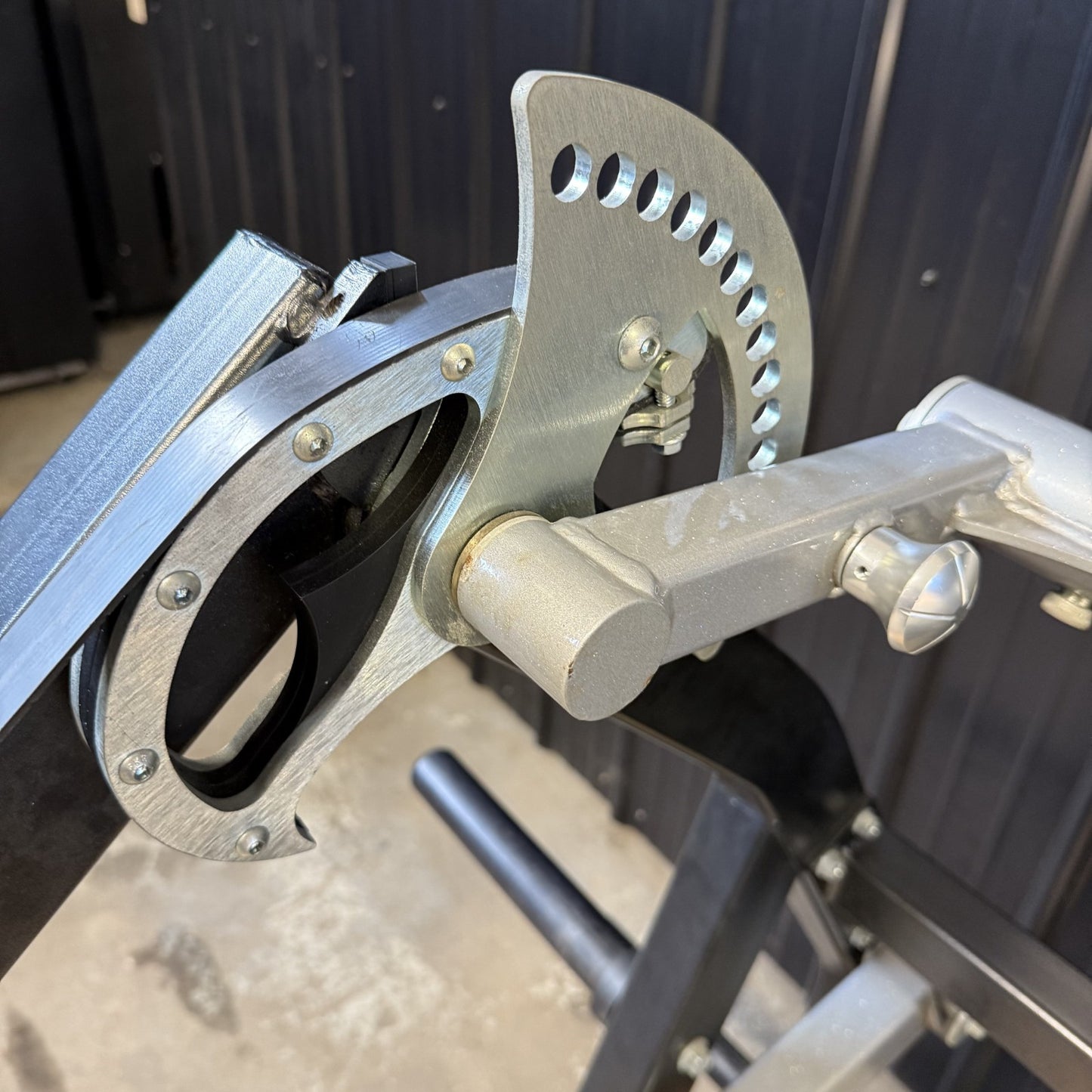 Rogers Athletic Pendulum 4 Way Neck Plate | Strengthen Exercise Gym Equipment