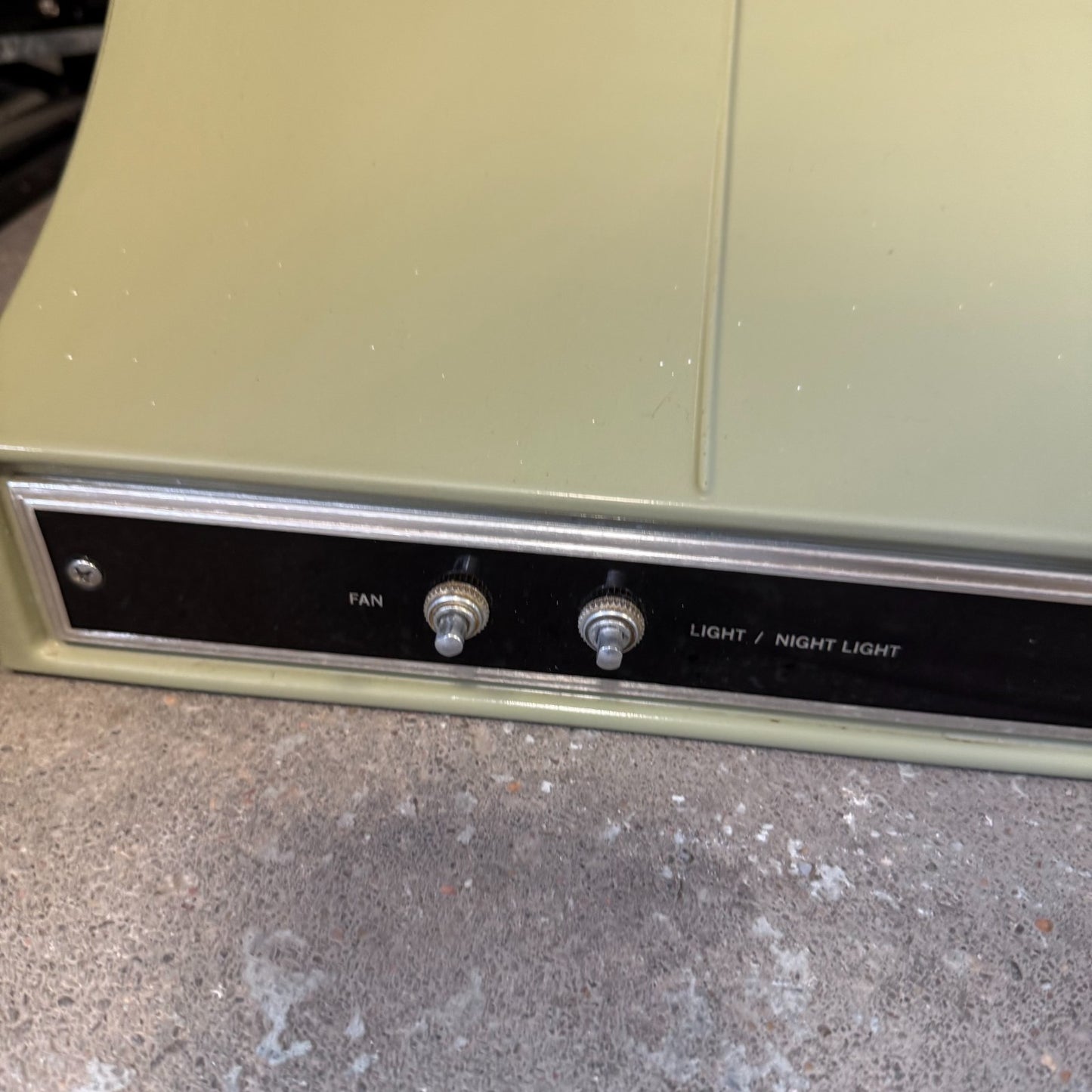 Vintage GE Avocado Green Wall Oven, Electric Cooktop Range, Hood Set - MCM14