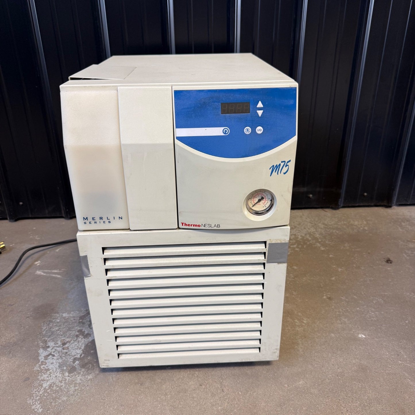 Thermo Neslab Scientific Merlin M75 Recirculating Chiller0