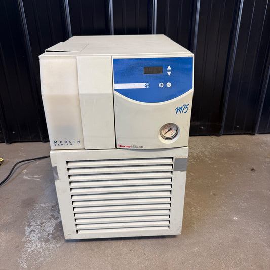 Thermo Neslab Scientific Merlin M75 Recirculating Chiller0