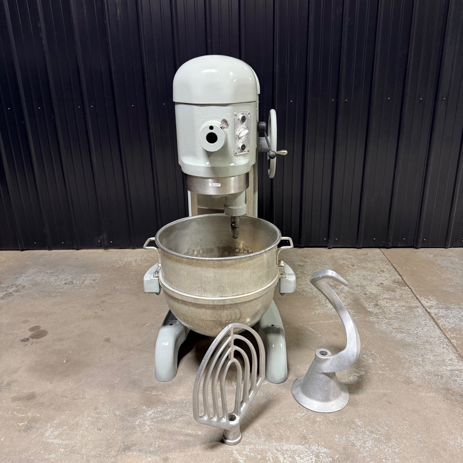 Hobart L-800 Commercial Mixer 80 QT | 3 Phase w/ Bowl & Attachments | Dough1