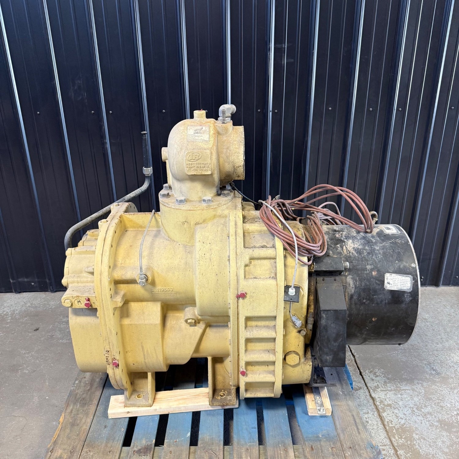 48571029