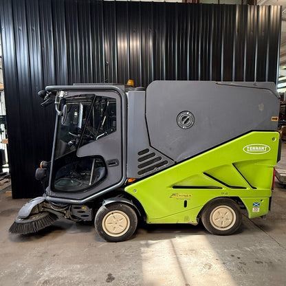 Tennant Green Machines 636 TP90 Diesel Street Sweeper 3321 Hrs Kubota 4WD Cab1