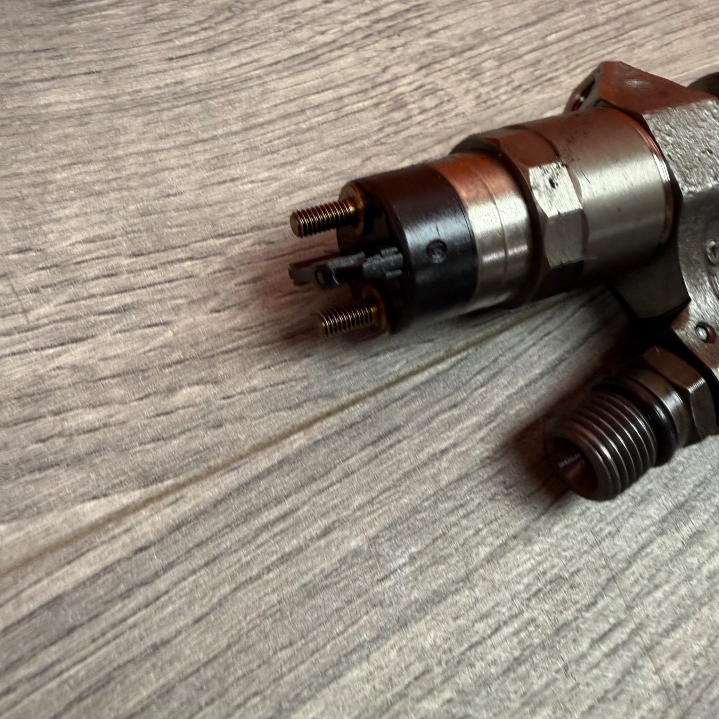 2001-2004 Chevy GMC 6.6L LB7 Duramax Fuel Injector Injector Diesel Bosch Reman3