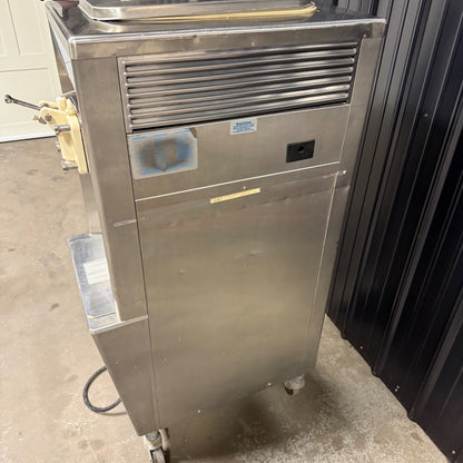 Taylor 751-27 Soft Serve Ice Cream Machine - Good Working Condition!5
