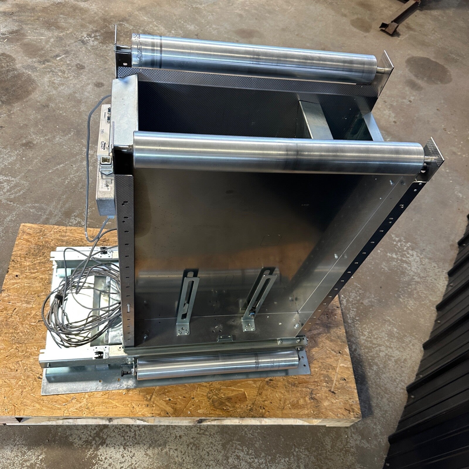 Hunkeler Web Buffer Flip Module VU6-1600 - Vacuum Unit