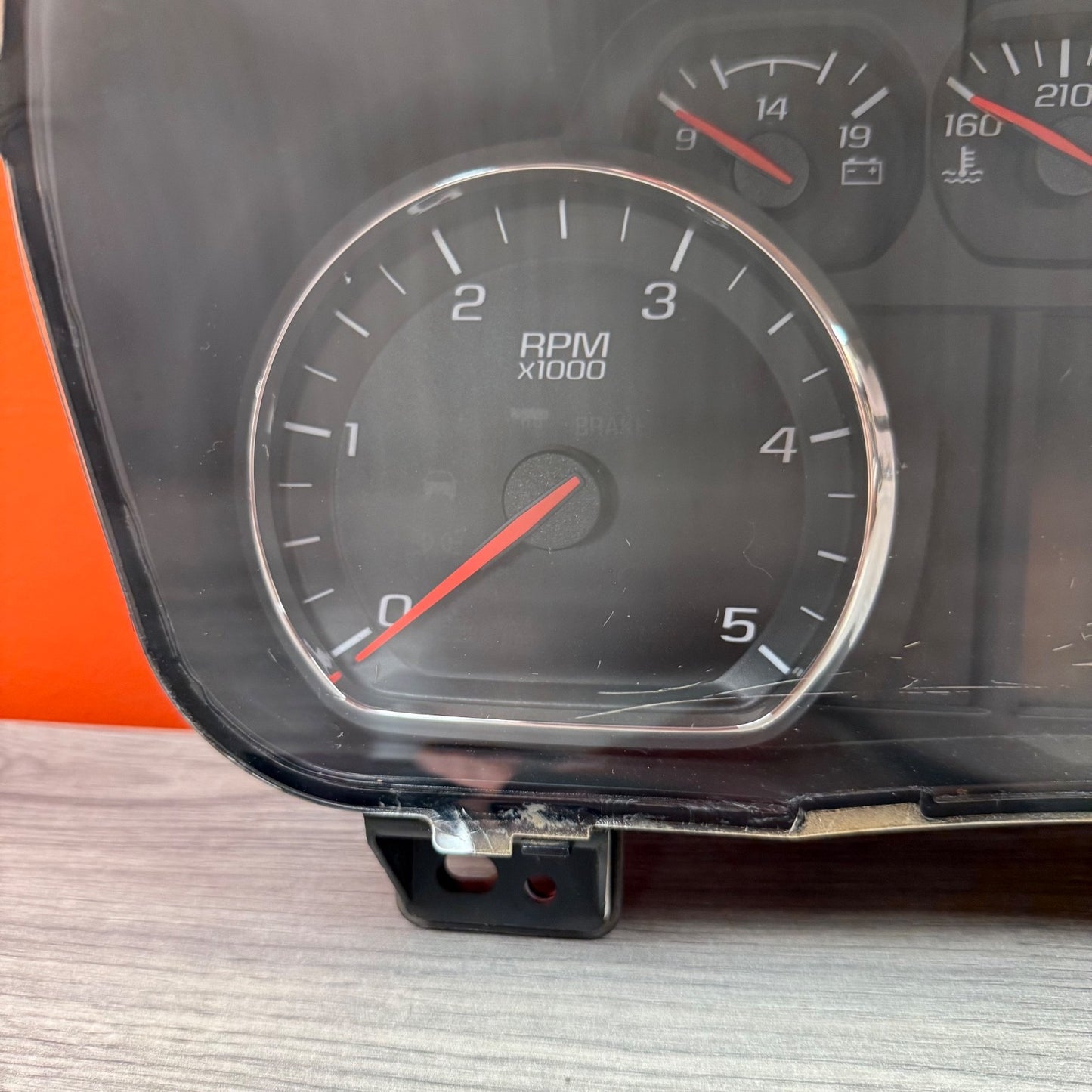 2016 Chevrolet  Silverado 2500HD 3500HD Speedometer Gauge Cluster2