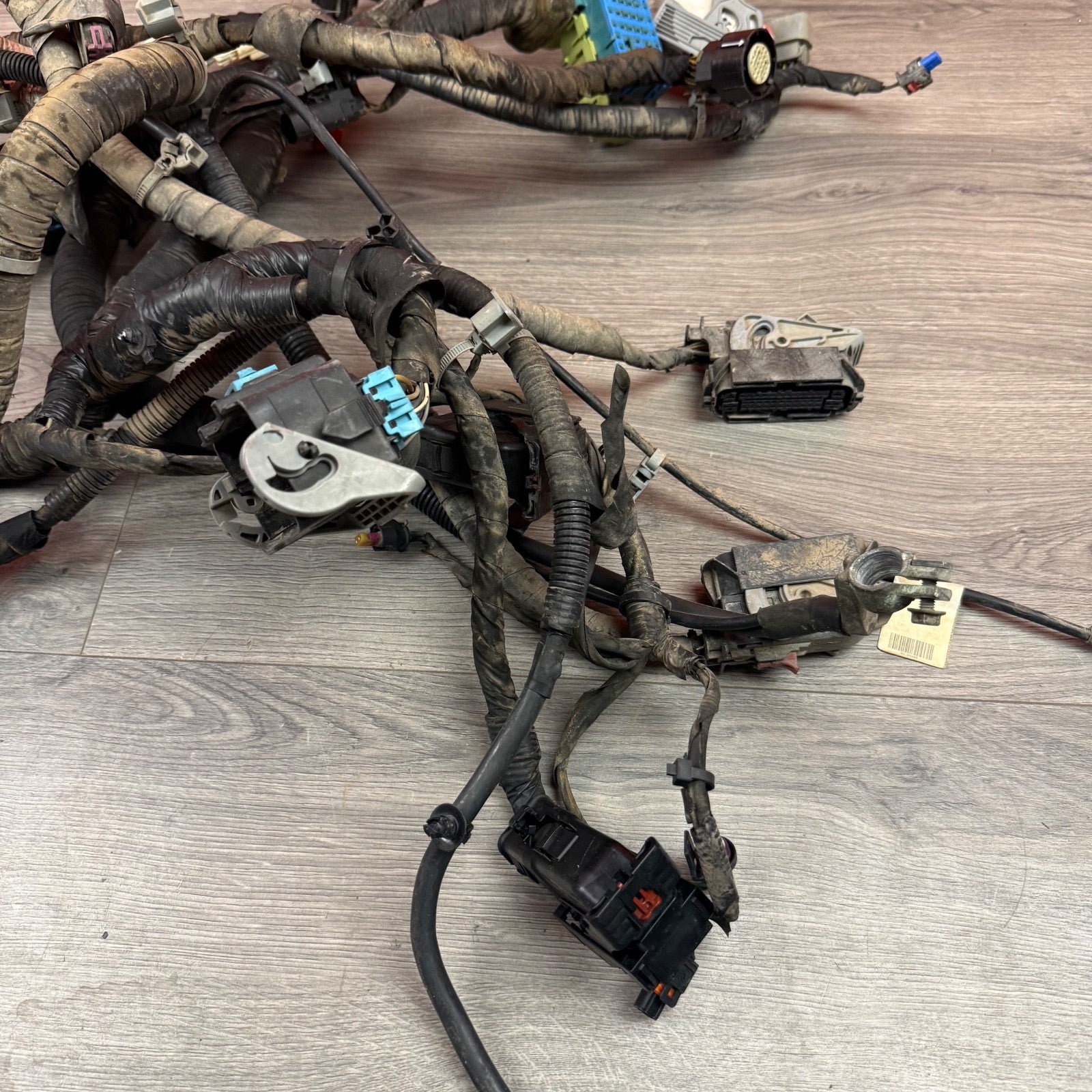 2015-2016 Chevrolet GMC Duramax 6.6L LML Engine Bay Wiring Harness OEM1