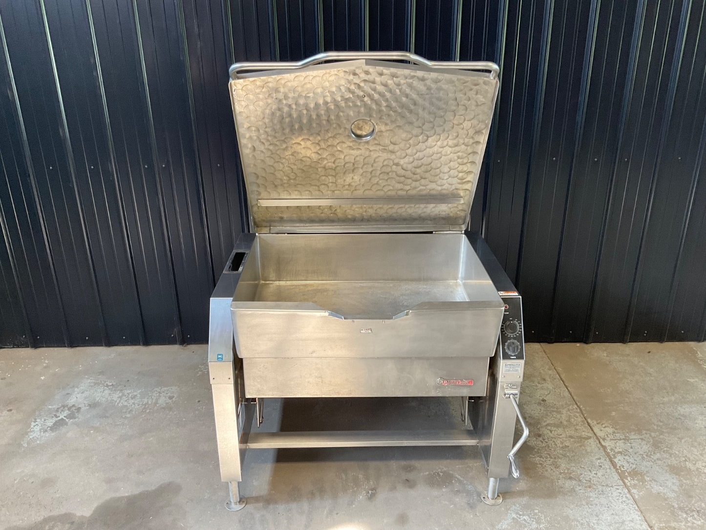 Market Forge Tilting Skillet 40P-STGL 40 gallon Nat. Gas - Braising Pan