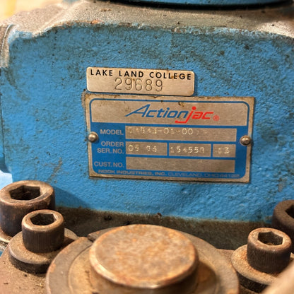 Troxler 4140 Gyratory Asphalt Compactor - Road Paving