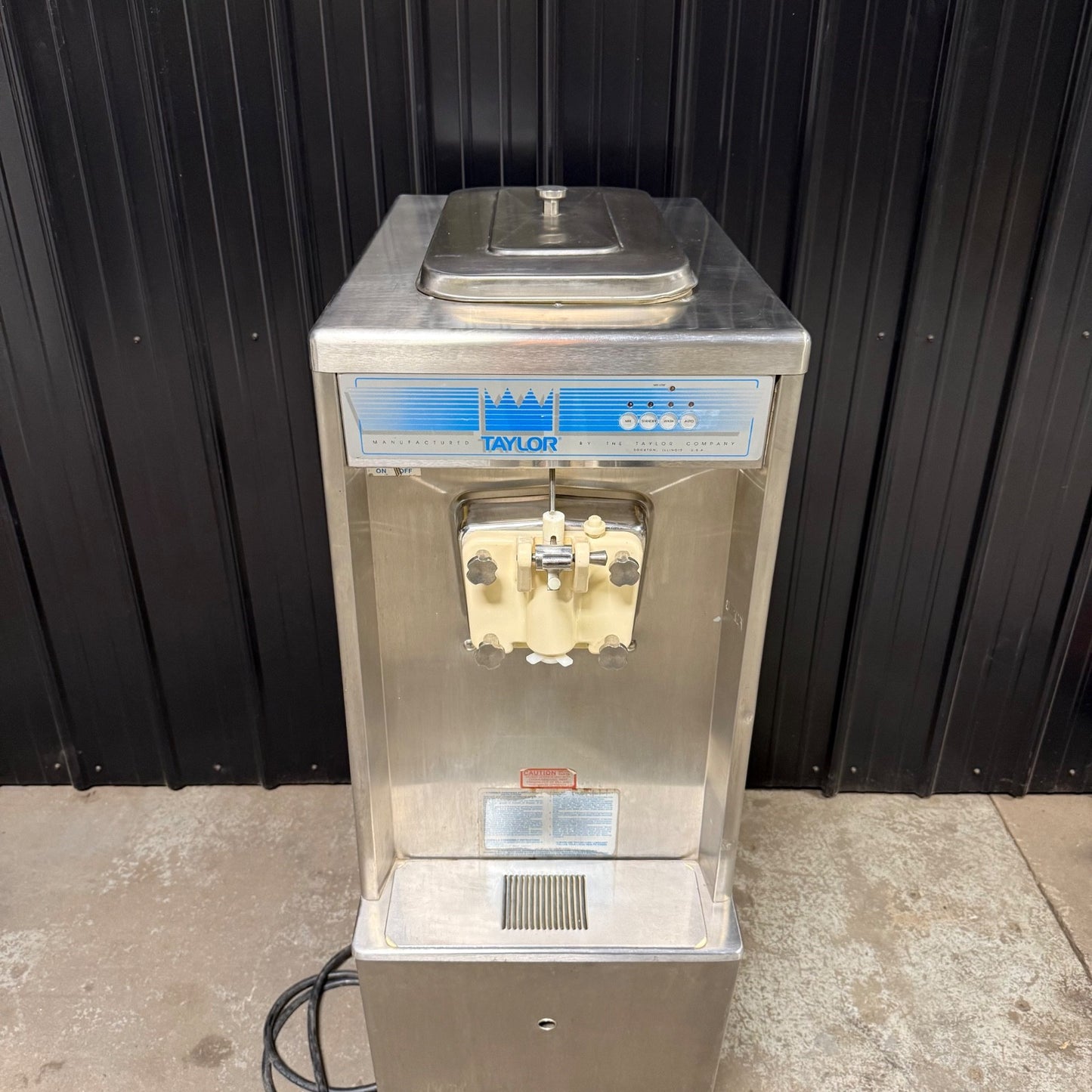 Taylor 751-27 Soft Serve Ice Cream Machine - Good Working Condition!1