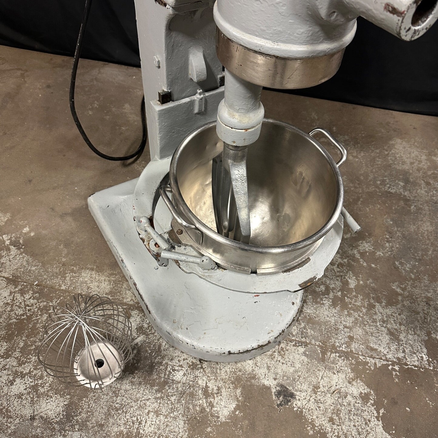 Vintage Hobart Mixer 60 Qt S-601 | WORKING | S601 w/ Bowl + Adapter Whisk Paddle