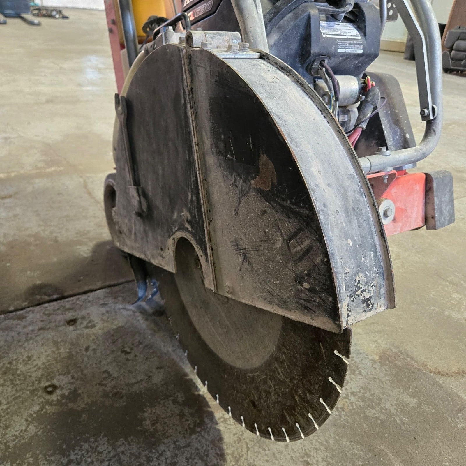 Husqvarna FS524 24" Self-Propelled Walk Behind Concrete Saw Honda GX630 – 122HRS12