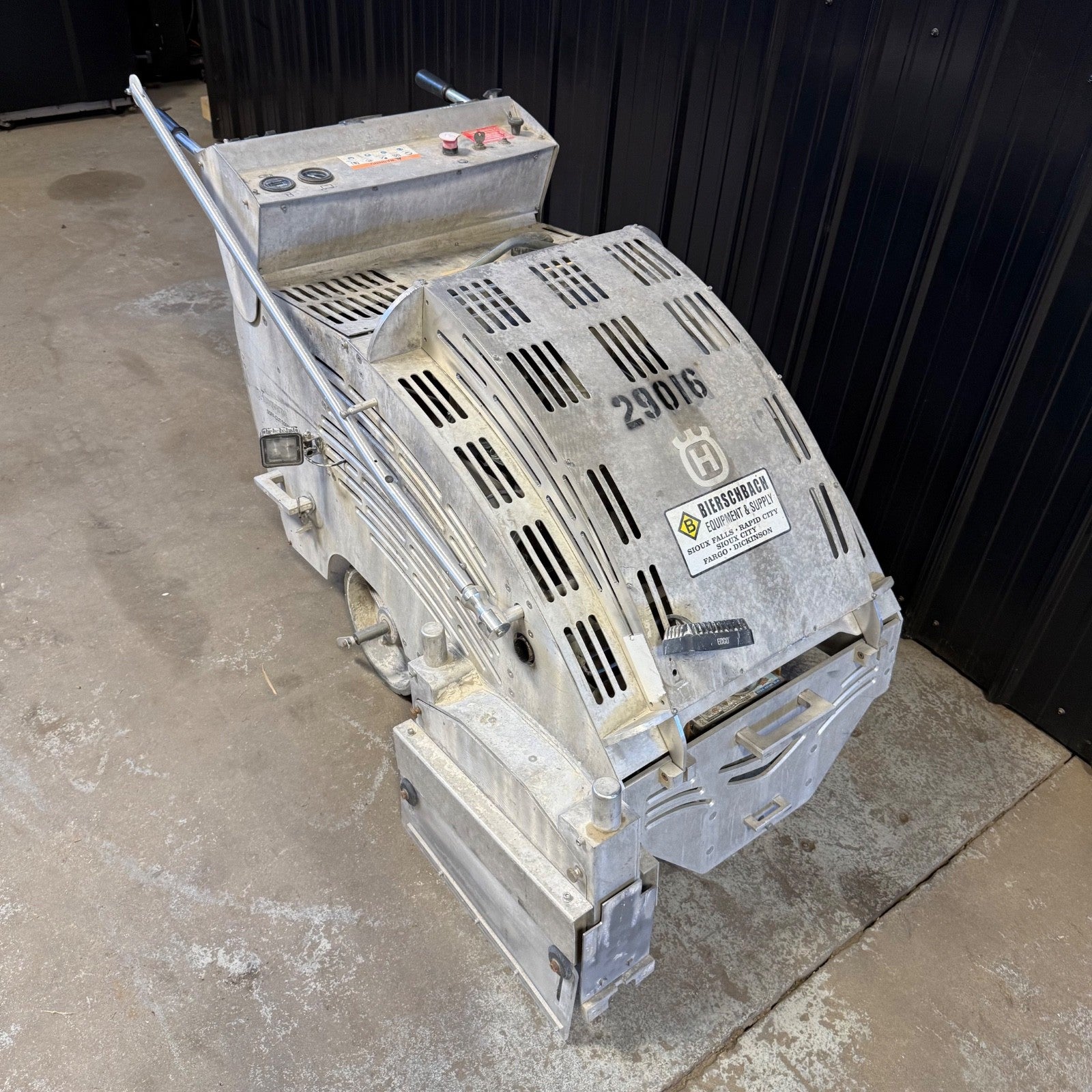 Husqvarna Soff-Cut  X5000 Self Propelled Walk Behind Concrete Saw Soff Cut 5000