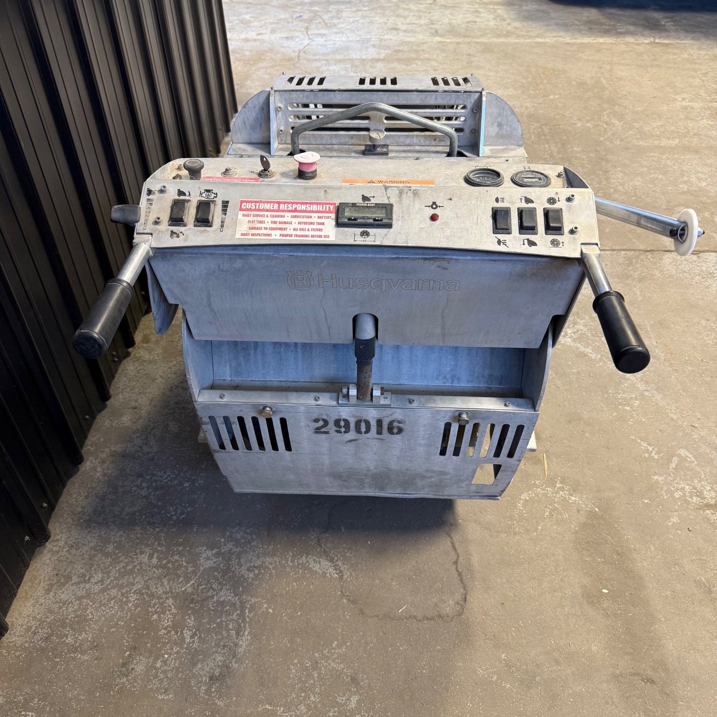 Husqvarna Soff-Cut  X5000 Self Propelled Walk Behind Concrete Saw Soff Cut 5000