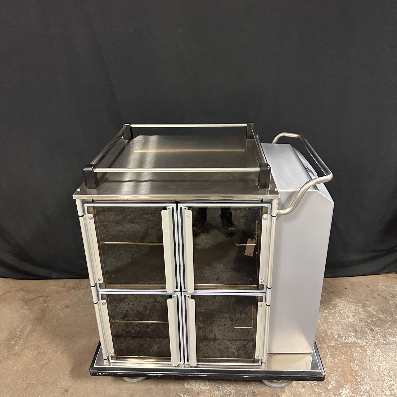 Burlodge Optima RS Heated & Refrigerated Food Tray Cart Portable Warming Cooling